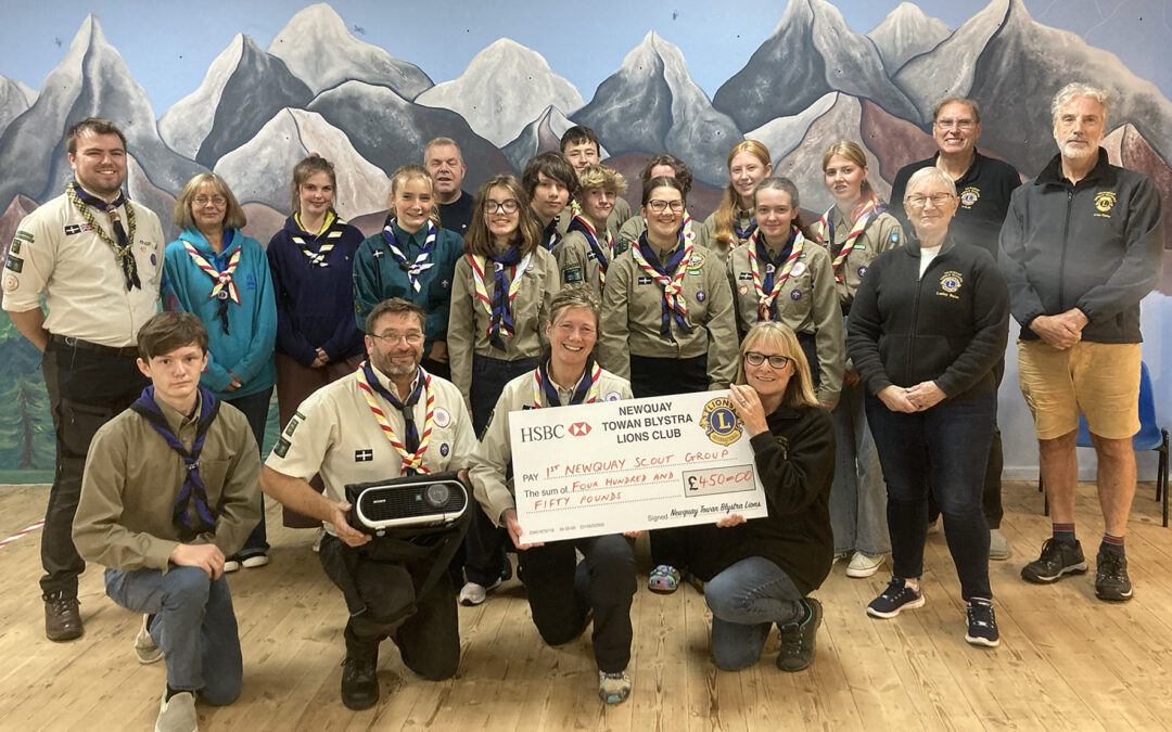 Lions Donate to 1st Newquay Scout Group
